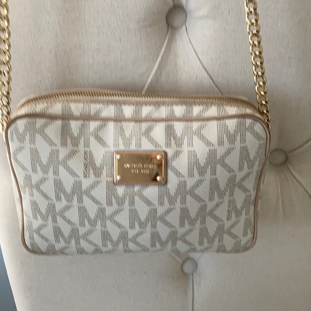 Michael Kors Cross Body Bag